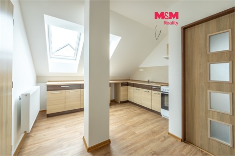 Pronájem bytu 3+1, 76 m² 0