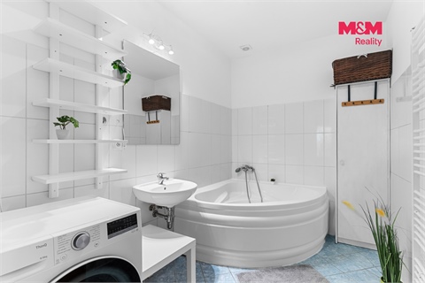 Prodej bytu 3kk, 93 m² 8
