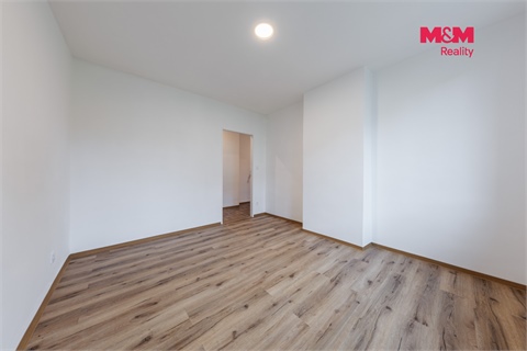 Prodej bytu 3+1, 55 m² 12
