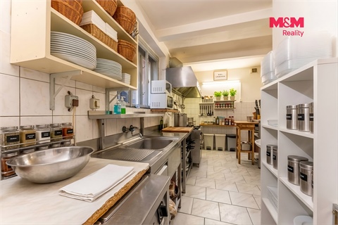 Prodej restaurace, 318 m² 10
