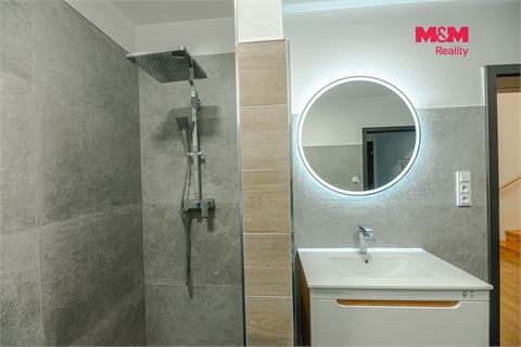 Prodej rodinného domu, 188 m² 6