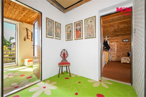 Prodej rodinného domu, 218 m² - 8