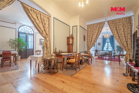 Prodej komerčního objektu, 1 143 m² 4