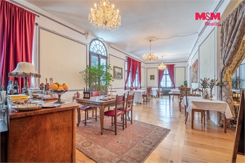 Prodej komerčního objektu, 1 143 m² 2