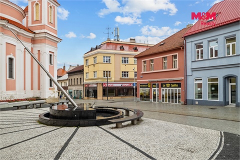 Prodej komerčního objektu, 453 m² 18