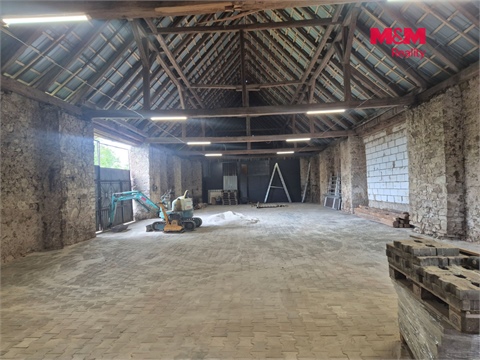 Pronájem skladu / haly, 350 m² - 2