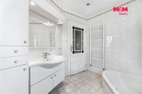 Prodej komerčního objektu, 172 m² - 10