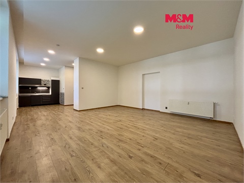 Pronájem bytu 1kk, 57 m² 0
