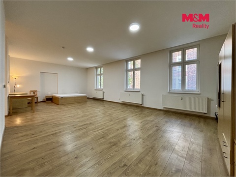 Pronájem bytu 1+1, 64 m² - 0