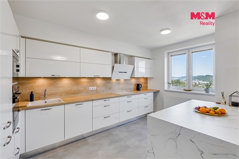 Prodej bytu 4kk, 141 m² - 0