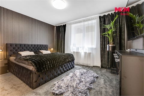Prodej bytu 4kk, 141 m² 2