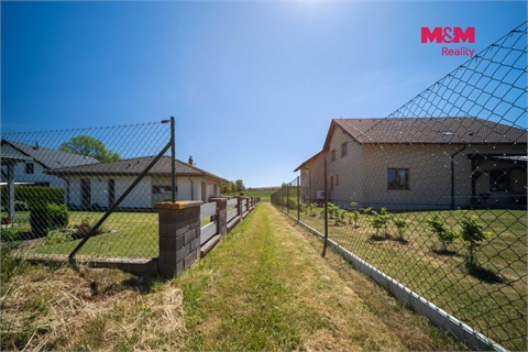 Prodej stavebního pozemku, 2 267 m² 4