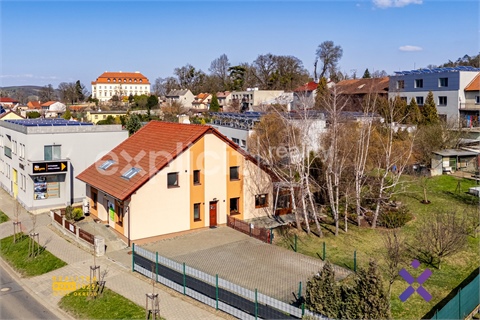 Prodej rodinného domu, 239 m² 0