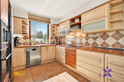Prodej rodinného domu, 239 m² - 0