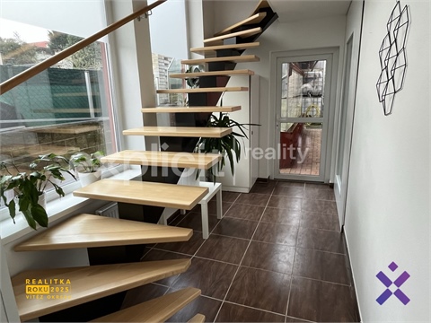 Pronájem bytu 4kk, 155 m² 14