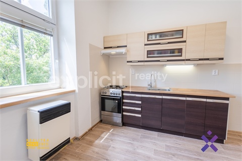 Prodej bytu 1+1, 37 m² - 2