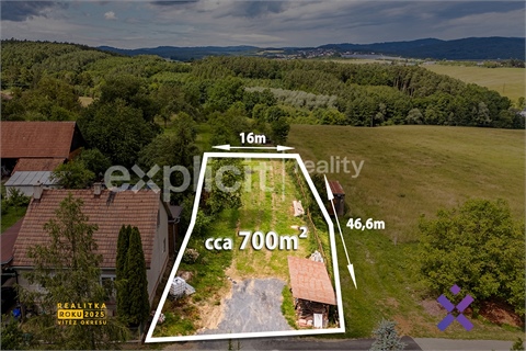 Prodej stavebního pozemku, 700 m² 2