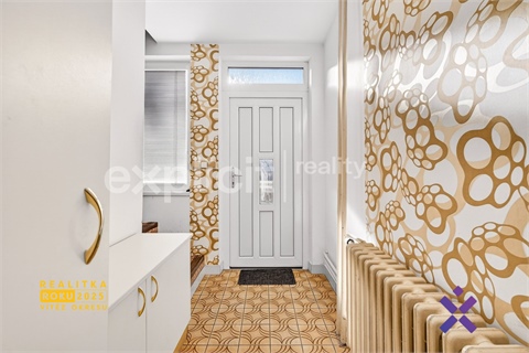 Prodej rodinného domu, 229 m² - 2