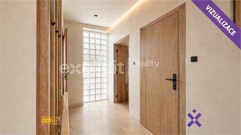 Prodej rodinného domu, 322 m² - 24