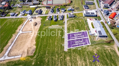 Prodej stavebního pozemku, 2 505 m² 0