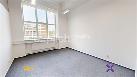 Pronájem kanceláře, 421 m² 22