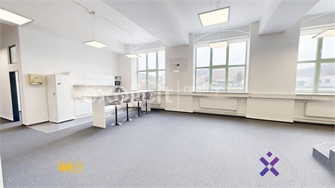 Pronájem kanceláře, 421 m² 0