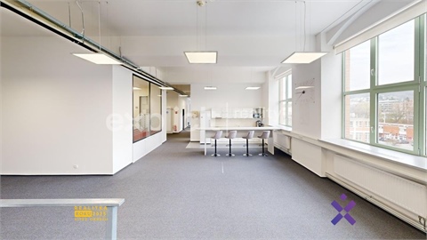 Pronájem kanceláře, 421 m² 2