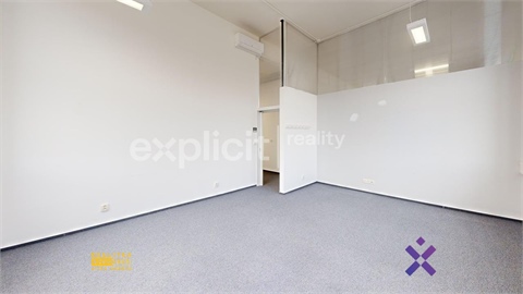 Pronájem kanceláře, 421 m² 20