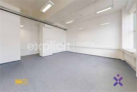 Pronájem kanceláře, 421 m² 12