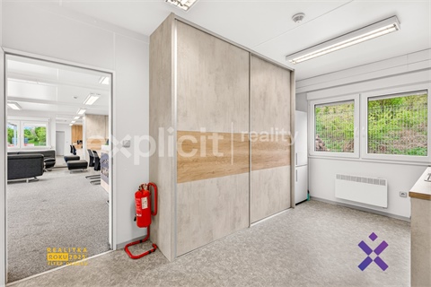 Prodej obchodních prostor, 4 600 m² 18