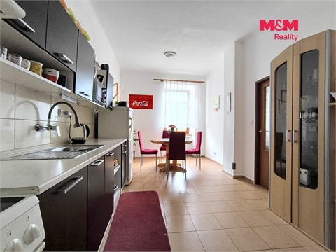Prodej komerčního objektu, 249 m² 18