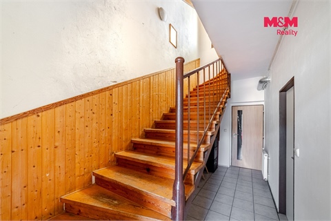 Prodej rodinného domu, 330 m² - 8