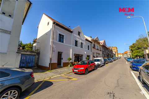 Prodej rodinného domu, 330 m² - 6