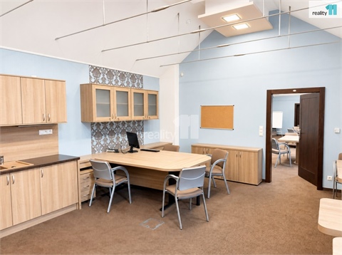 Pronájem kanceláře, 80 m² 2