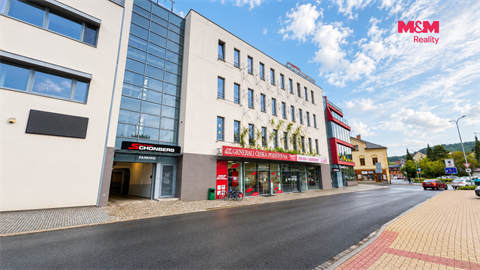 Pronájem obchodních prostor, 129 m² 2
