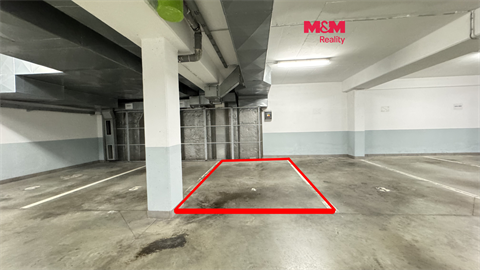 Pronájem parkovacího místa, 13 m² 0