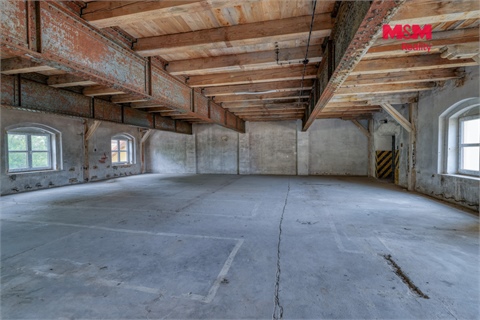Prodej výrobního objektu, 8 700 m² - 24