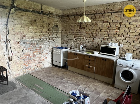 Prodej rodinného domu, 200 m² - 2