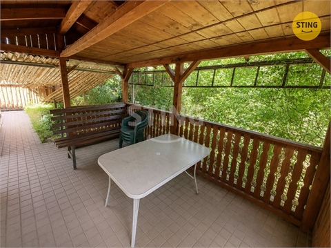Prodej rodinného domu, 200 m² - 8