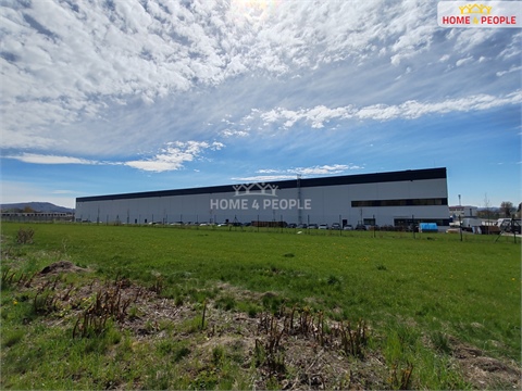 Pronájem skladu / haly, 4 400 m² 2