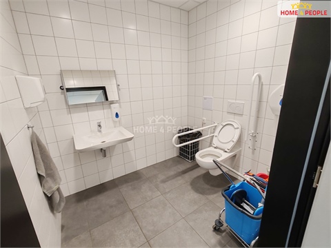 Pronájem skladu / haly, 4 400 m² - 10