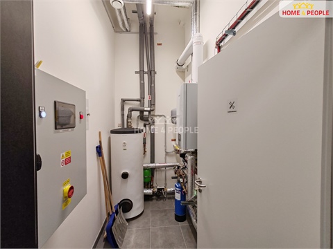 Pronájem skladu / haly, 4 400 m² 18