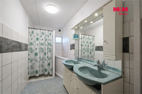 Prodej rodinného domu, 202 m² - 10