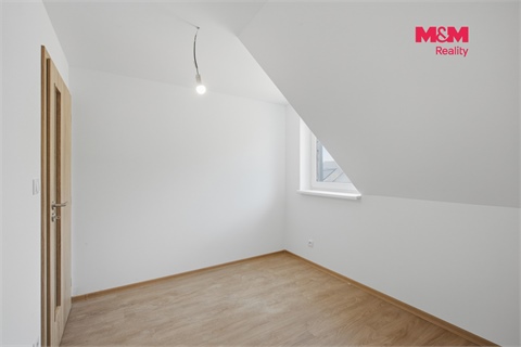 Prodej rodinného domu, 104 m² - 20