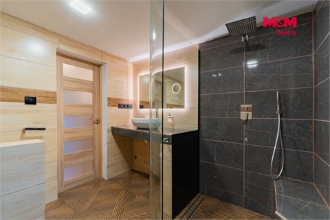 Prodej rodinného domu, 130 m² 8