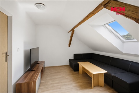Prodej rodinného domu, 280 m² 14