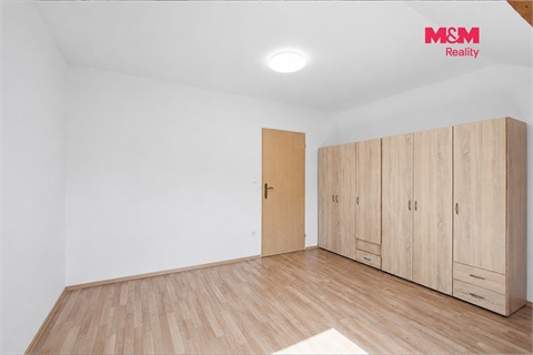 Prodej rodinného domu, 280 m² 10
