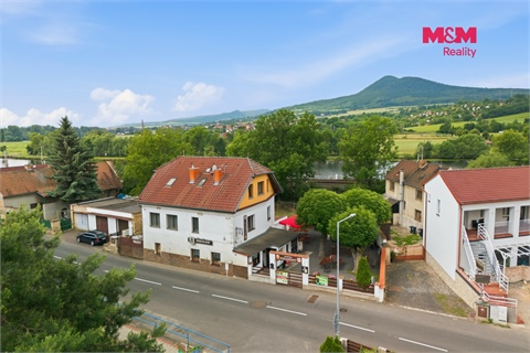 Prodej rodinného domu, 438 m² 8