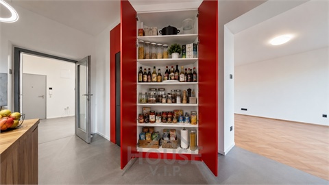 Prodej bytu 2+1, 81 m² - 8
