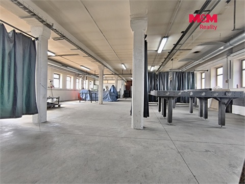 Prodej výrobního objektu, 1 393 m² 2